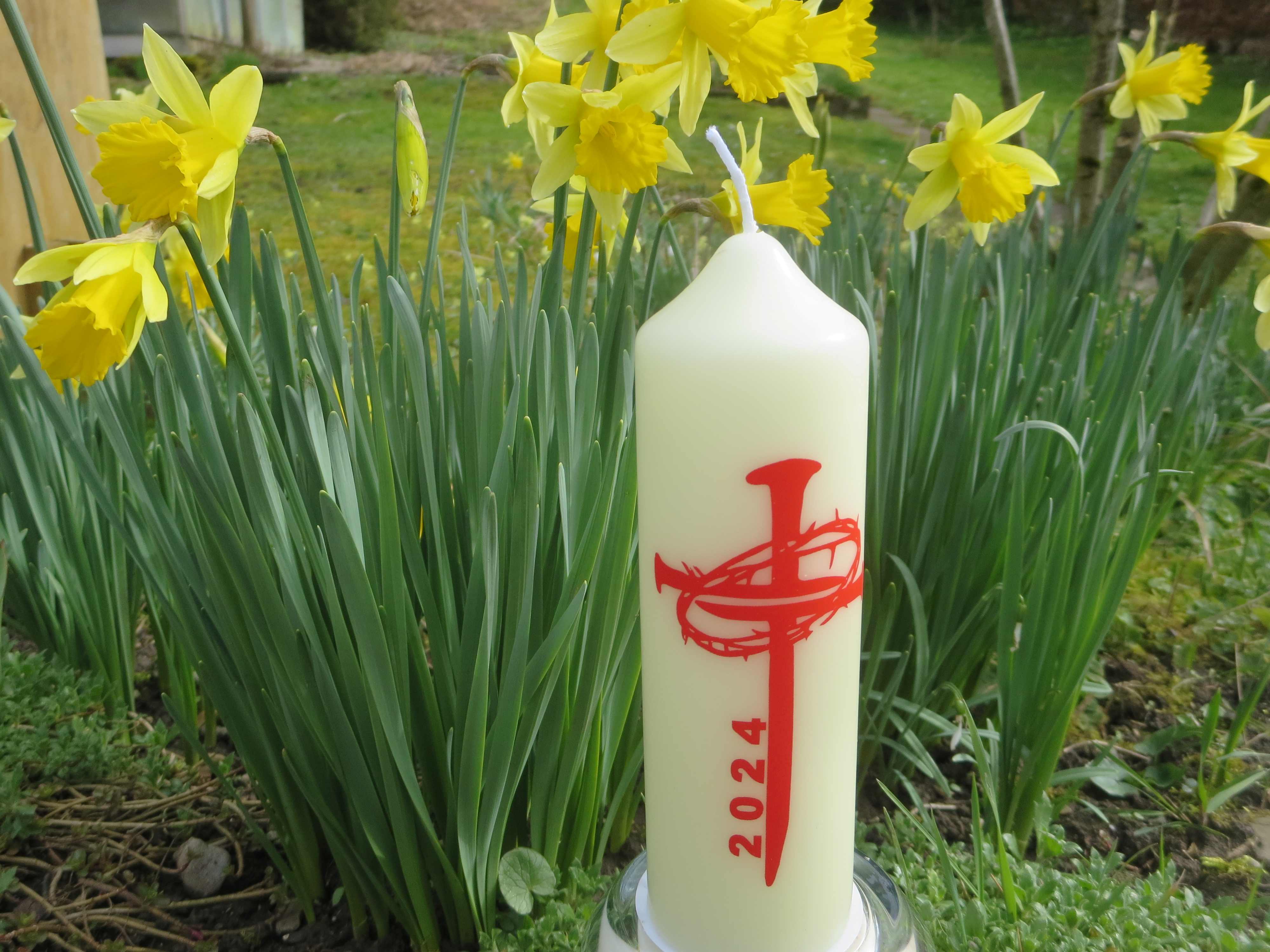 Osterkerzenaktion für Uganda